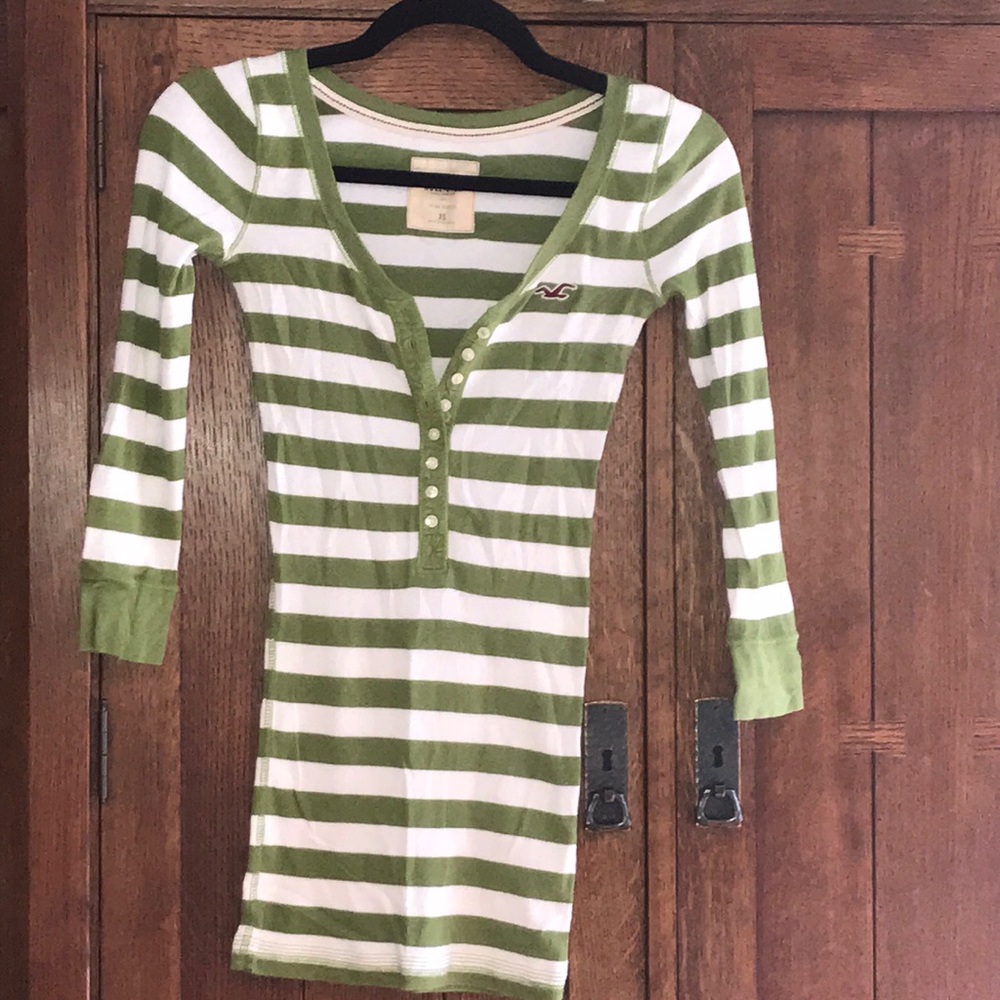 Hollister 3/4 length sleeve t-shirt